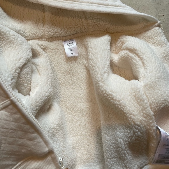 Fuzzy jacket - Picture 2 of 2